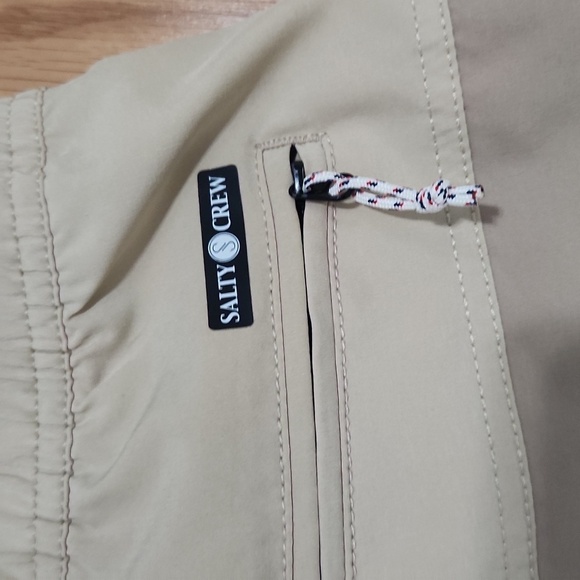 Salty Crew Boardshorts Beacon 2 Elastic  -Sand Size Small - Picture 9 of 11